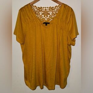 Signature Studio Yellow Top